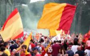 Polemiche per la nuova felpa della Roma