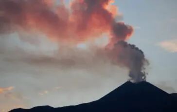 Erutta il vulcano Sakurajima