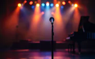 Bobby Solo sul palco mentre si sente male durante il concerto