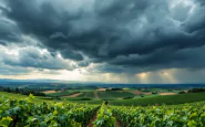 Mappa meteo con allerta arancione in Toscana