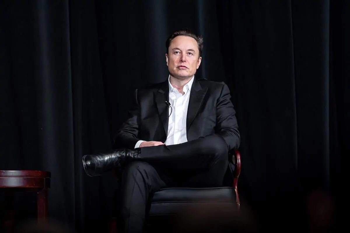Tesla Cybertruck innköllun