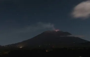 vulcano erutta bali