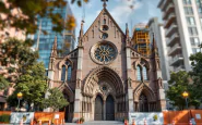 Immagine della chiesa di Fontanelle diventata un condominio