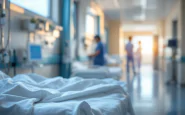 Il rapper Shade in ospedale mentre aggiorna i fan