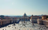 Persone in fila per l'ultimo saluto a Papa Francesco