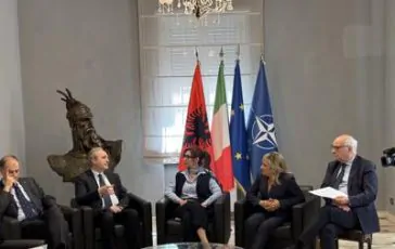 featured 2163927 364x230