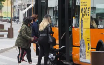 bus funerali papa francesco
