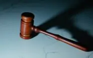violenta e uccide figlia