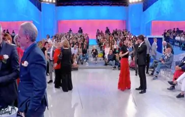 uomini e donne perché sono scappati dallo studio