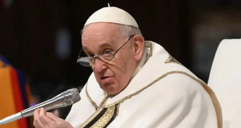 sedia funerali papa