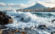 Immagine dell'America's Cup a Napoli con barche a vela