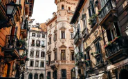 Immagine di un arresto per violenza sessuale a Milano