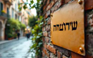 Cartello contro israeliani in una merceria di Milano