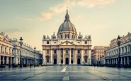 Immagine della prima fumata nera durante il Conclave