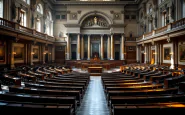 Giorgia Meloni discute riforme al Senato italiano