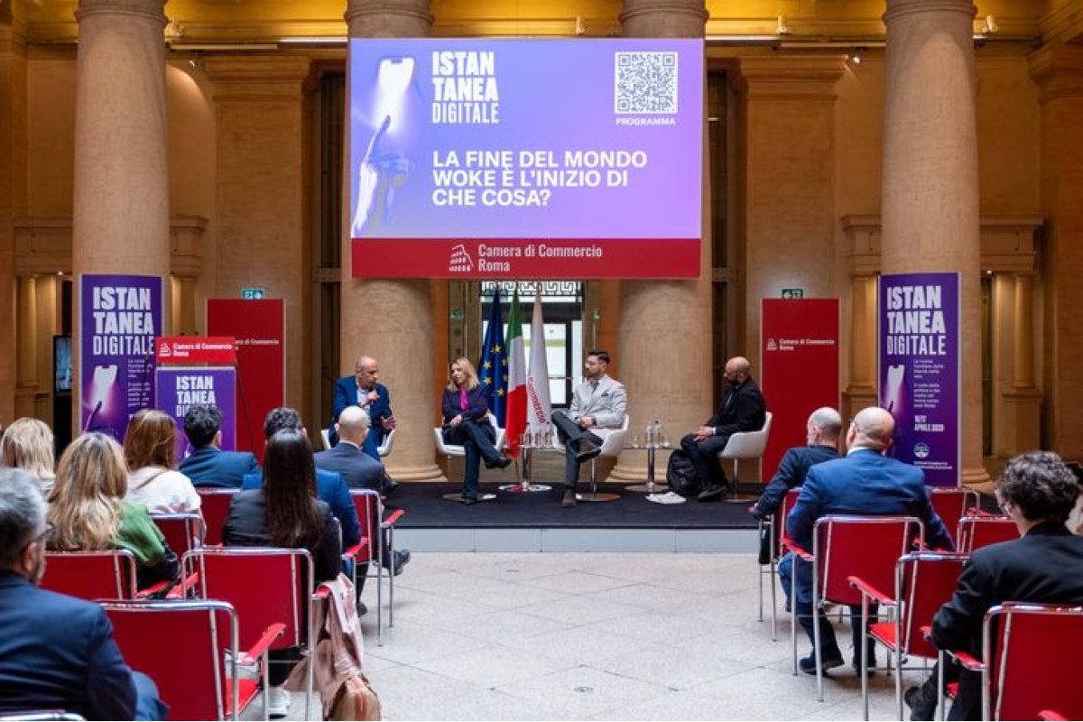 https://www.notizie.it/wp-content/uploads/2025/05/comunicazione-politica-1.jpg