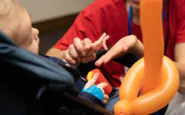 Aiutare i bambini più sfortunati e le loro famiglie che devono convivere con una malattia genetica rara