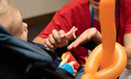 Aiutare i bambini più sfortunati e le loro famiglie che devono convivere con una malattia genetica rara