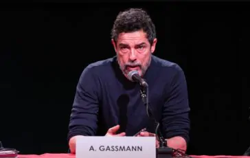 Alessandro Gassman: "Togliete il nome di mio padre dal teatro"