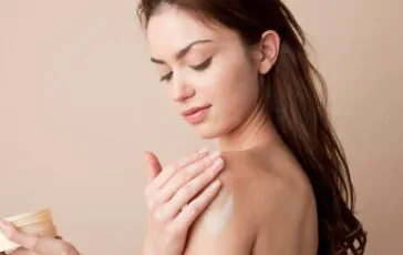 Cura quotidiana di pelle e capelli: come farlo nel modo giusto