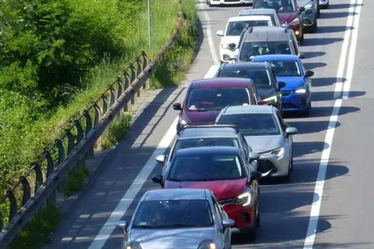 Volvo сокращает объявление