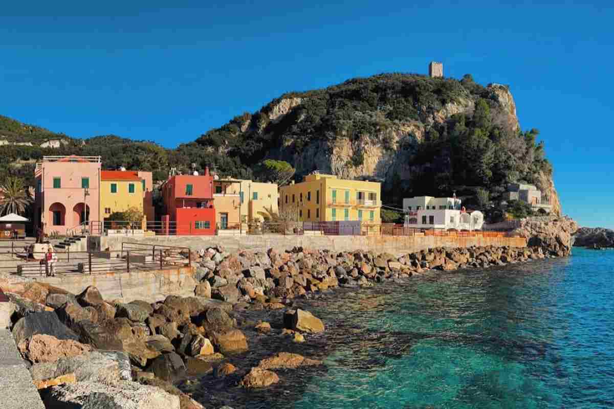 Riviera dei Trabocchi: La Spiaggia Segreta Amata dai VIP Italiani