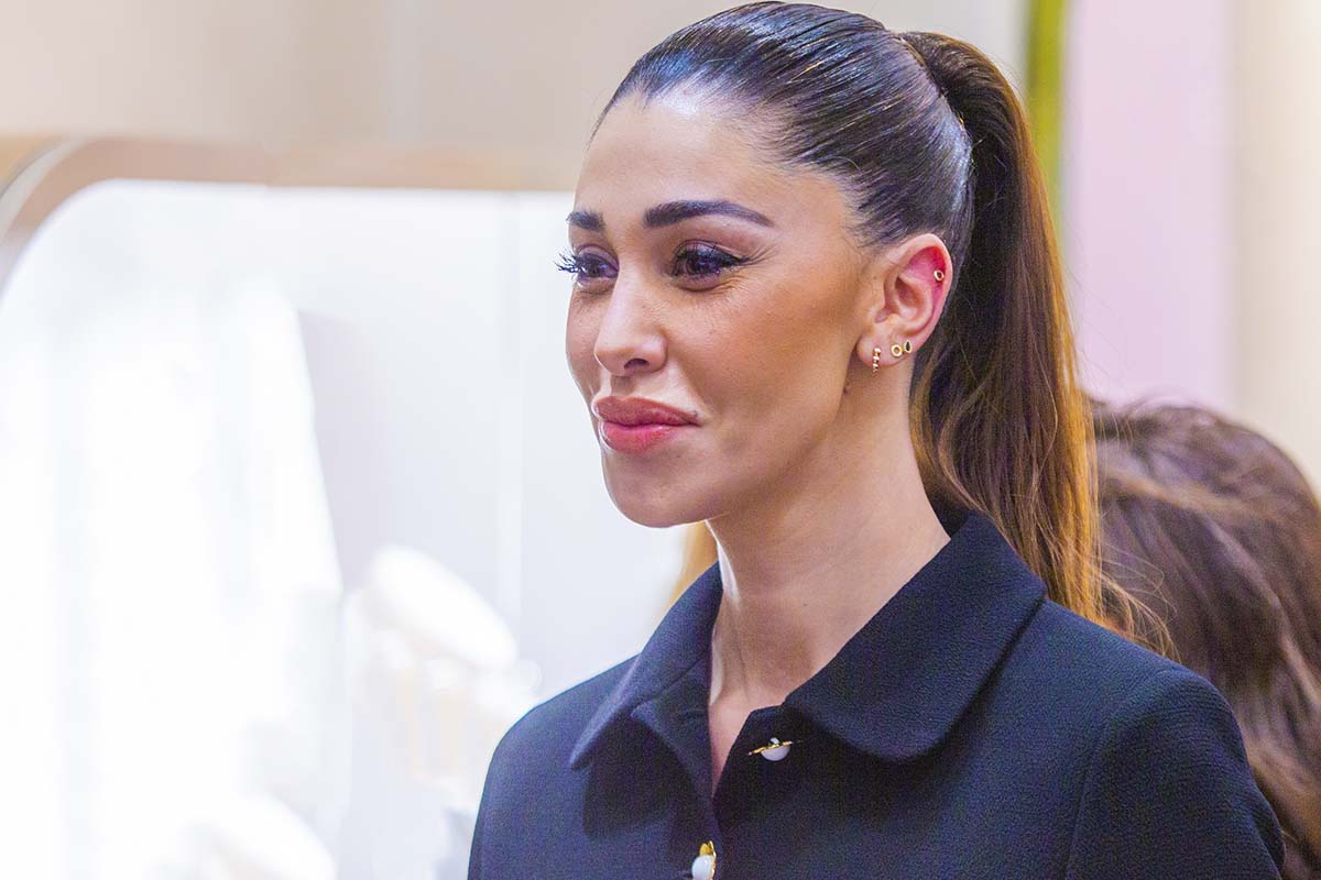 Belen sorprende tutti: il gesto inaspettato per Stefano De Martino e la figlia di Cecilia