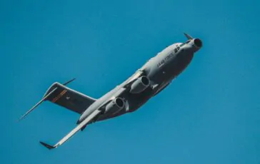 bomba bunker buster