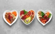 Perdita di peso e superfood: quali sono i cibi che aiutano davvero?