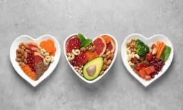 Perdita di peso e superfood: quali sono i cibi che aiutano davvero?
