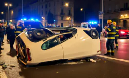 incidente drammatico microcar si ribalta a roma quattro giovani in 1749558507 265x160