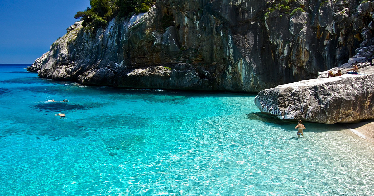 https://www.notizie.it/wp-content/uploads/2025/06/le-spiagge-italiane-piu-belle-ed-insolite-fb.jpg