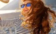 Cura dei capelli in estate: i consigli per proteggerli dai danni del sole