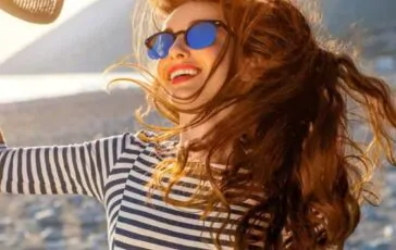 Cura dei capelli in estate: i consigli per proteggerli dai danni del sole