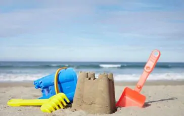 Giochi estivi per bambini: i migliori per la spiaggia