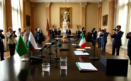 politica e malfunzionamenti lironia della conferenza italia algeria 1753302635