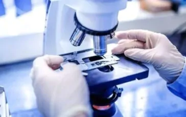 Schillaci commissione vaccini
