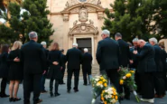pippo baudo funerali e omaggio in sicilia il ricordo di un grande maestro della tv python 1755431983