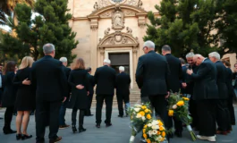 pippo baudo funerali e omaggio in sicilia il ricordo di un grande maestro della tv python 1755431983 265x160