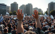 proteste a tel aviv e londra contro la guerra e per il rilascio degli ostaggi python 1754775061