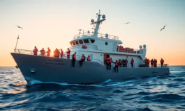 scopri la nuova avventura di luca casarini con mediterranea saving humans python 1755521913 265x160