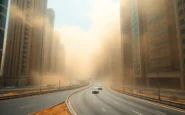 tempeste di sabbia negli emirati la verita dietro lallerta python 1755424325