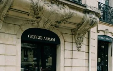 giorgio armani moda