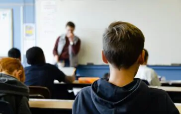 telefono azzurro non mettete foto online primo giorno scuola