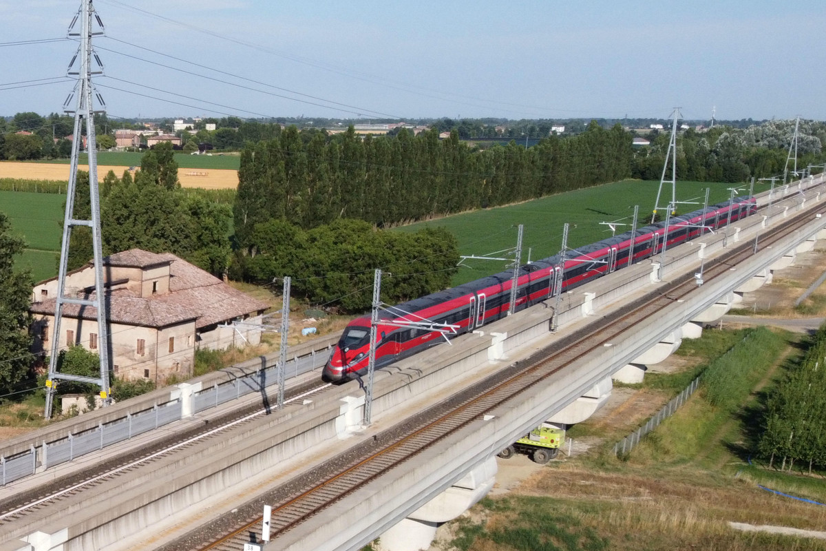 Frecciarossa Napoli-Milano, Gabriella Golia derubata: la denuncia sui social