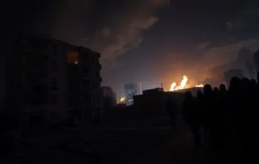 la crisi a gaza bombardamenti israeliani e crisi umanitaria python 1757890294 364x230