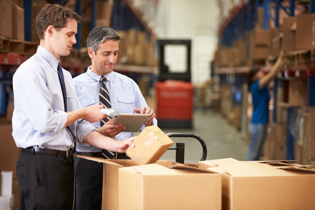 https://www.notizie.it/wp-content/uploads/2025/09/logistica-e-trasporto.jpg