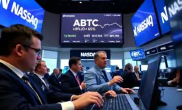 volatilita e speculazione il lancio di american bitcoin sul nasdaq python 1757398894 265x160