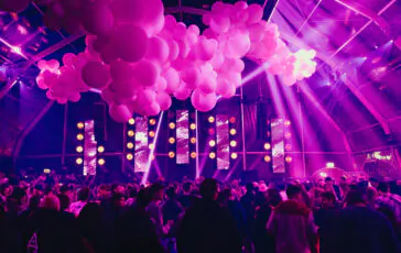 04 dancefloor polaris credits nikita thevoz 364x230