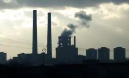 aumento degli attacchi con droni da parte della russia minaccia lapprovvigionamento energetico dellucraina 1761050147 265x160